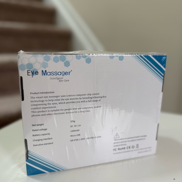 New In Box Intelligent Eye Care Eye Massager - Picture 4 of 6